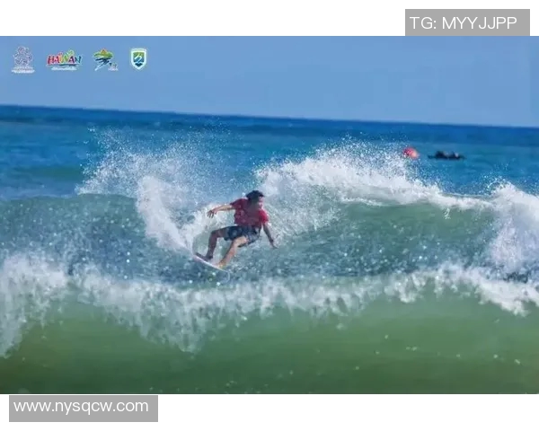 中国首位冲浪世界巡回赛选手晋级年度总决赛